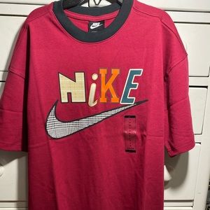 Nike Sportswear Tee